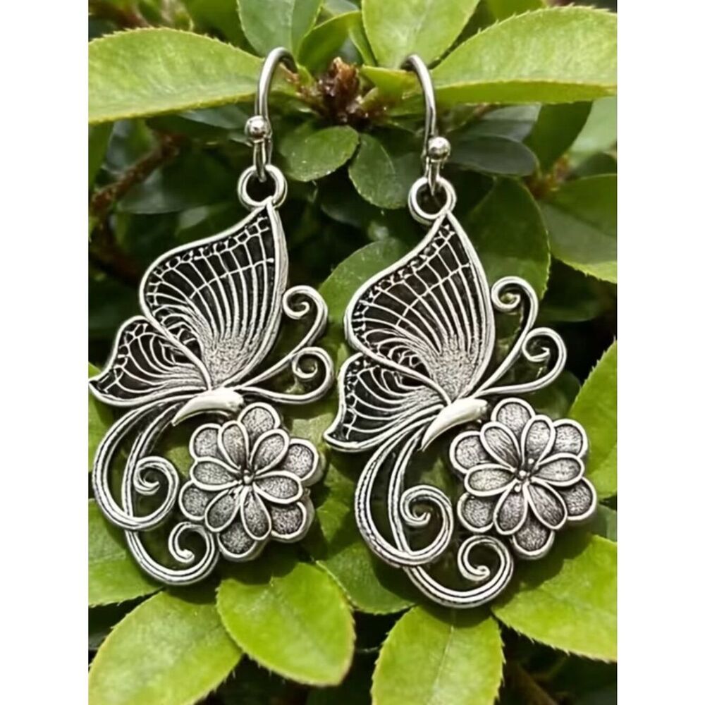 Boho Filigree Butterfly Earring Carved Metal Hollow-Out Drop Nature Inspired